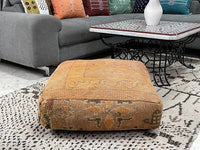 Rufaro Stadium - Pouf Kilim