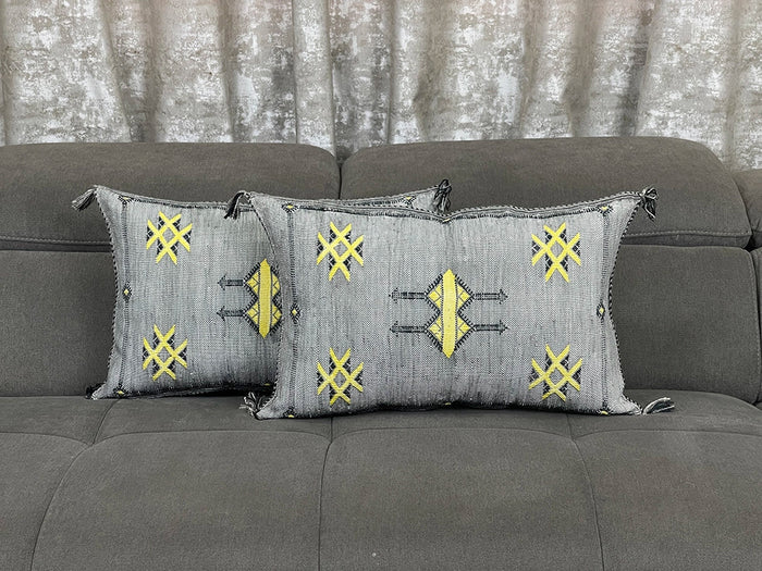 Bazarugs SolarStitch — Handwoven Moroccan Wool Throw Pillow Cover