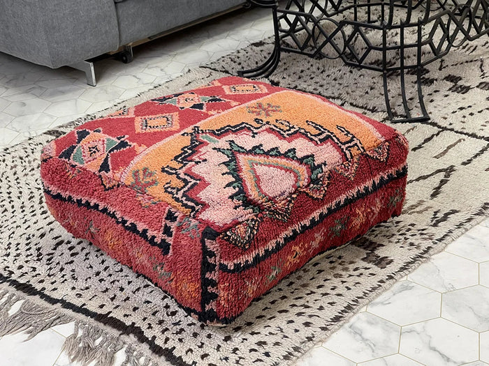Bazarugs Opéra Garnier Rouge — Handwoven Kilim Pouf