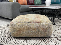 Sheikh Zayed Road - Pouf Kilim