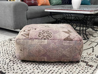 Zoubida's Oasis - Pouf Kilim