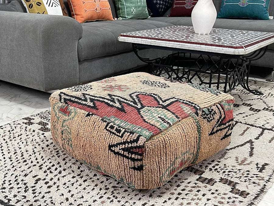 Camel Temptation - Pouf Kilim