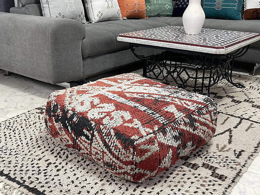 Ruby Rose - Pouf Kilim