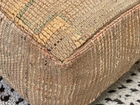 Apricot Dreams - Pouf Kilim