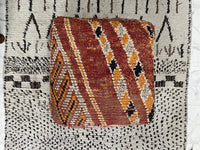 Azi Brebeded - Pouf Kilim