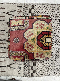 moroccan kilim pouf