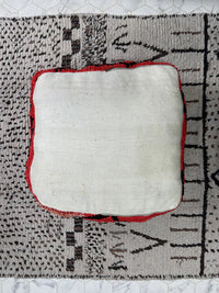 Ya Zina Scarlet - Pouf Kilim