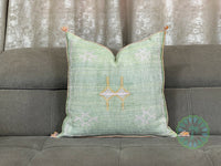 Tranquil Mint Meadows - Coussin